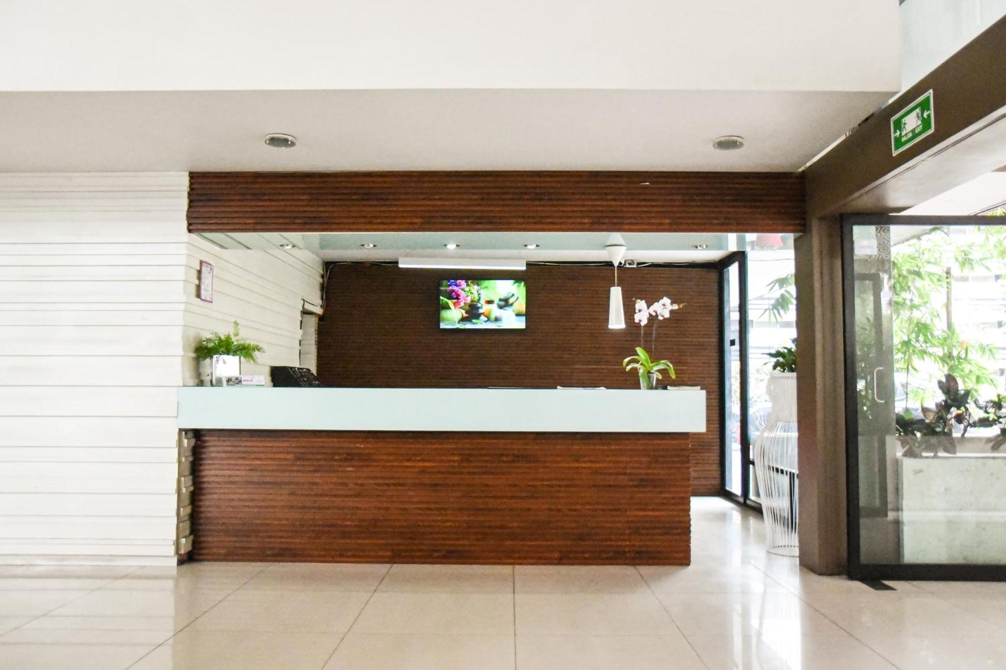 Hotel Expo Plaza Business And Family Guadalajara サポパン エクステリア 写真